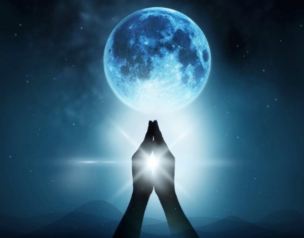 В энергетически сильный день полнолуния 16 февраля 2022 года о чем можно просить Луну