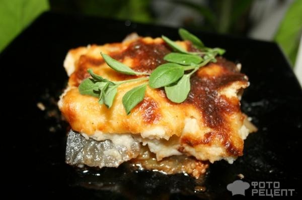Рецепт: Греческая мусака - С маринованными баклажанами и фаршем из куриного филе