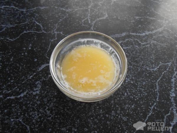 Рецепт: Классические ватрушки с творожной начинкой - На дрожжевом тесте