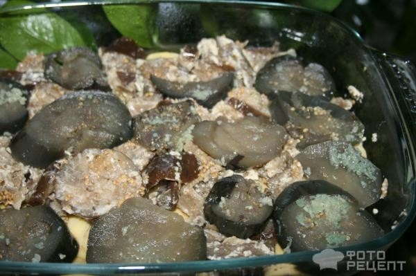 Рецепт: Греческая мусака - С маринованными баклажанами и фаршем из куриного филе