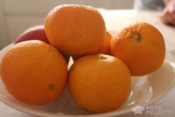 Рецепт: Шоколадный рулет без выпечки - с мандаринами внутри!