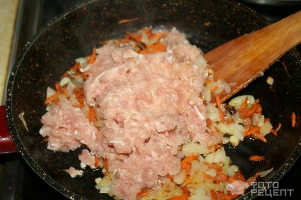 Рецепт: Греческая мусака - С маринованными баклажанами и фаршем из куриного филе