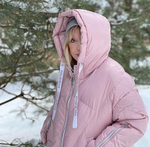 Алла Пугачёва назвала богохульником священника Андрея Ткачёва, порадовавшегося её отъезду из России