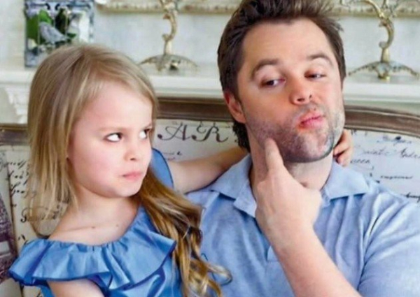 Виталий Гогунский поздравил дочь с совершеннолетием, но есть одно "но"