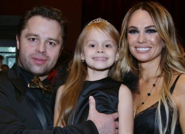 Виталий Гогунский поздравил дочь с совершеннолетием, но есть одно "но"