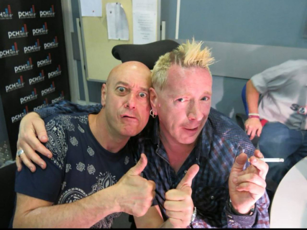 Совпали юбилеи двух рок-легенд: Игоря Сандлера и Джонни Роттена