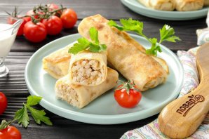 Блины с мясом и рисом