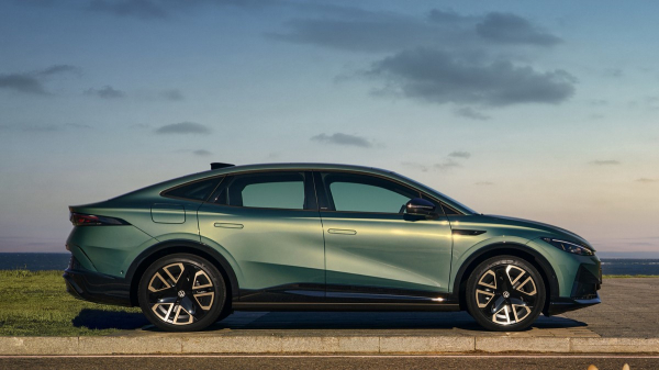 Кроссовер Volkswagen ID. Unyx 06 и лифтбек ID. Unyx 07: один салон на двоих