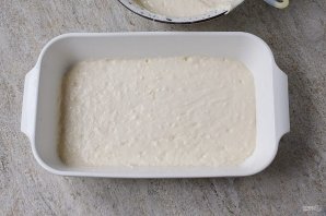 Заливной пирог с консервированной рыбой